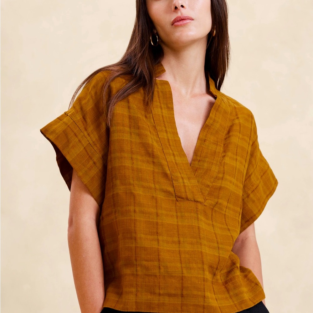 Banana Republic Short-Sleeved Linen Top